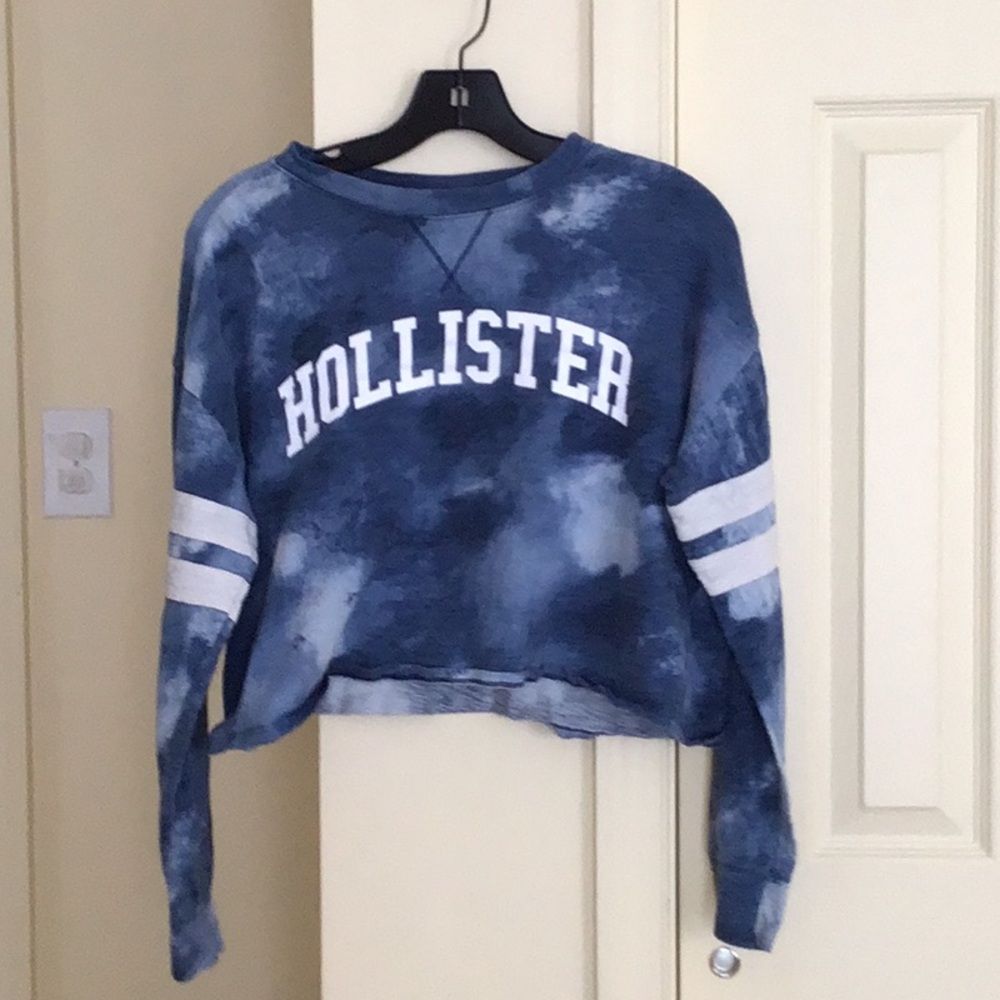 Hollister Women's Blue Tie-Dye Sweater